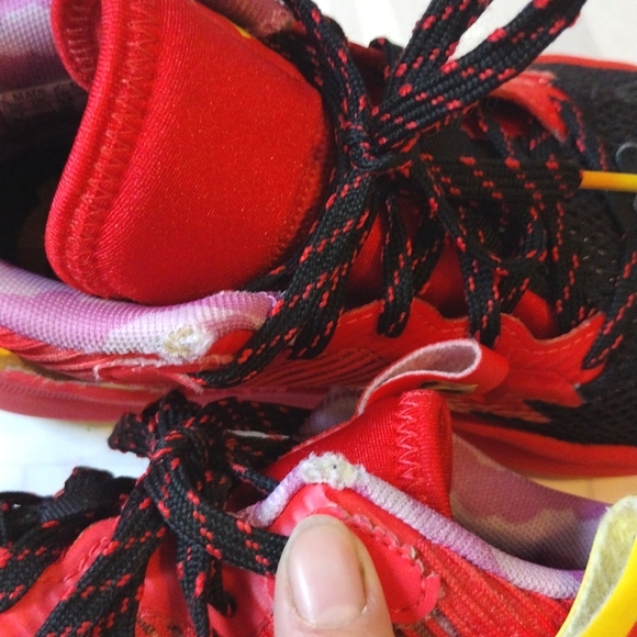 Adidas bounce Incredibles collaboration sneaker - Picture 10 of 10